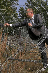 მე არ გადავკვეთე საზღვარი, საზღვარმა გადამკვეთა მე